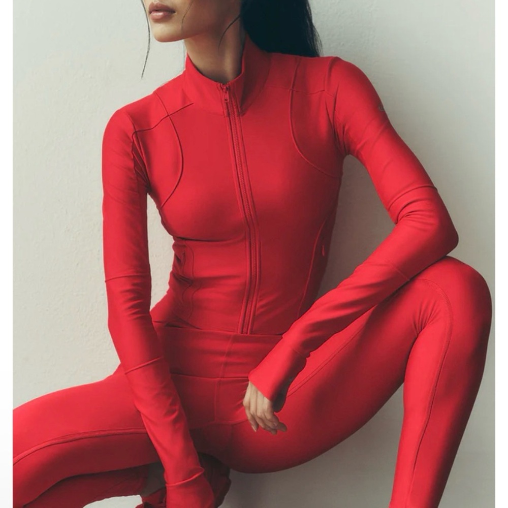 Alo Yoga Airlift Ignite Zip Up Jacket – Bright Red – Size Medium